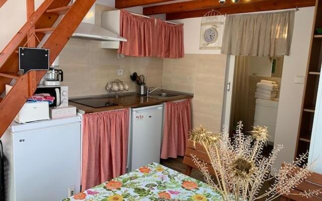 APPARTEMENT LES HIRONDELLES 2KM PLAGE-WiFI-JARDIN-PARKING-DRAPS ET SERVIETTES