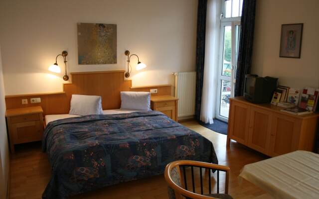 Romantik Residenz Ferienwohnungen Hotel Im Weissen Rössl