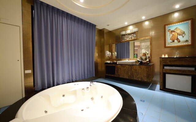 Eden Exoticism Planet Hotel