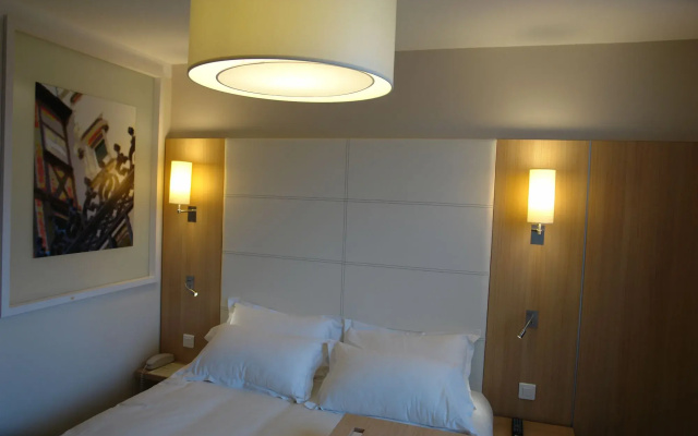 ibis Styles Chinon