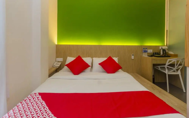 OYO 574 RS Boutique Hotel