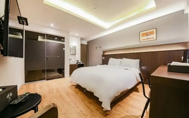 H avenue Hotel Jeonju Deokjin