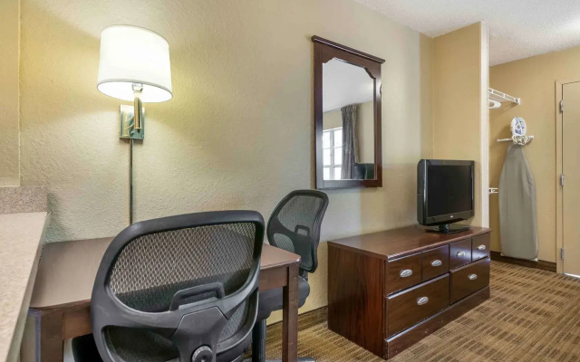 Extended Stay America Select Suites Gainesville I-75