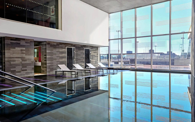 Aloft London Excel