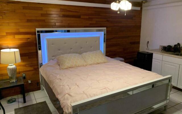 Deluxe studio & Pet friendly