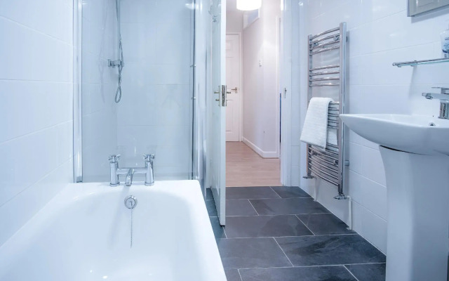 Starfish Apartment - 2 Bedroom - Tenby