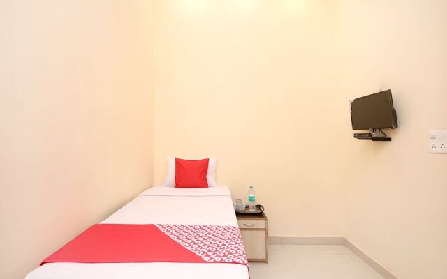 OYO 37809 Hotel Royal Lifestyle