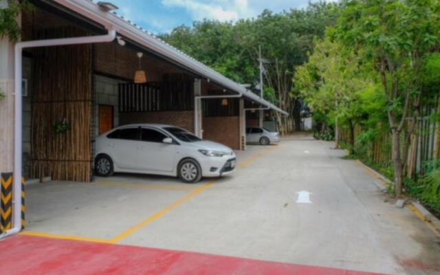 RiverHills Resort