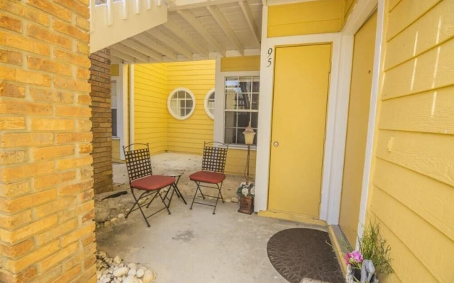 Bonita's Sweetwater Club Condo