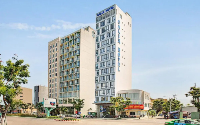 Calix Hotel Da Nang Beach