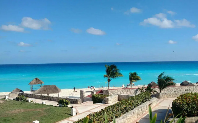 Studio Front The Beach Cancun