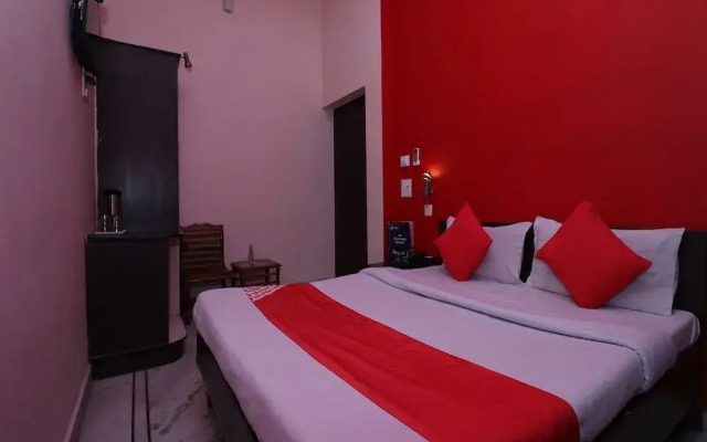 Hotel Laxmi Palace by OYO Rooms