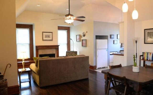 Brava House Bed and Breakfast