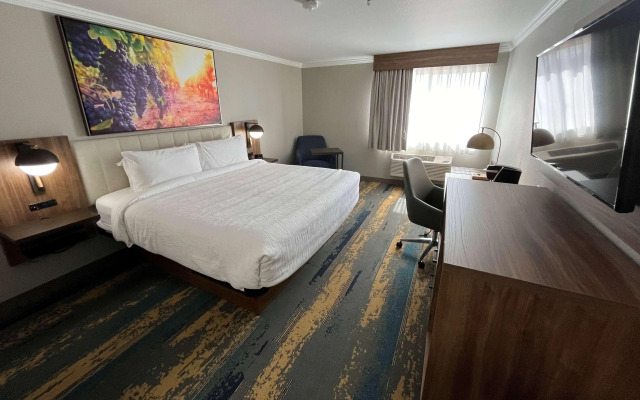 La Quinta Inn & Suites by Wyndham Yakima Downtown