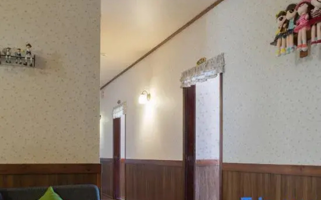 Puli Town Continental-style Hostel