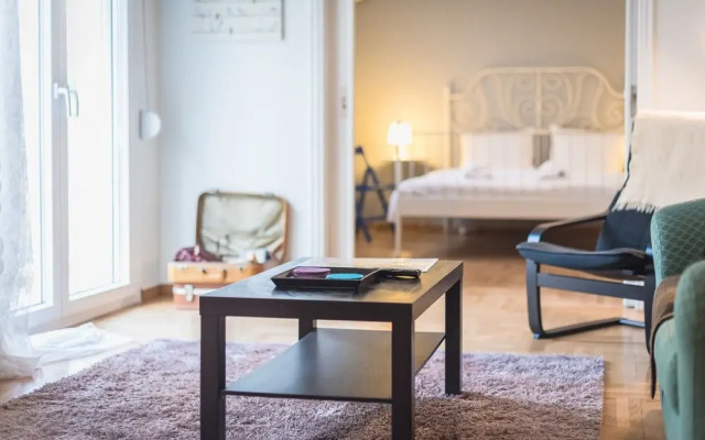 Spacious Acropolis Home by CloudKeys