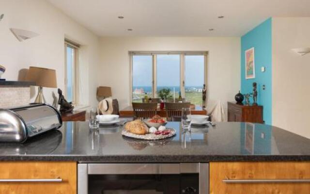 5 The Vista, Newquay