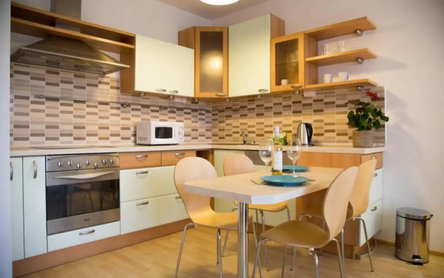 Modern apartments - Airport 8mins
