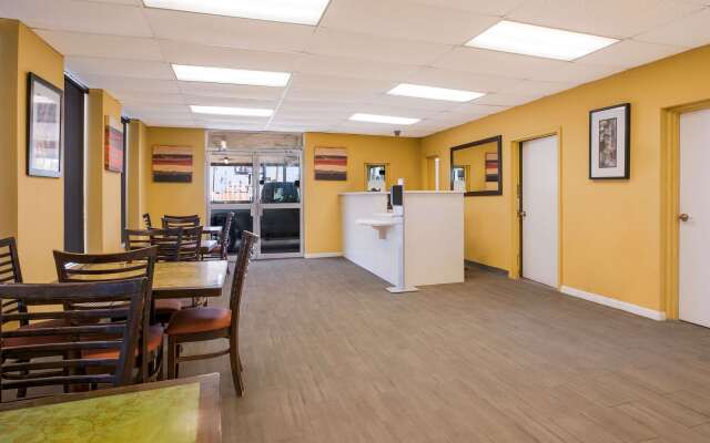 Econo Lodge