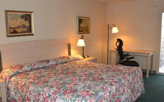 American Inn & RV Park