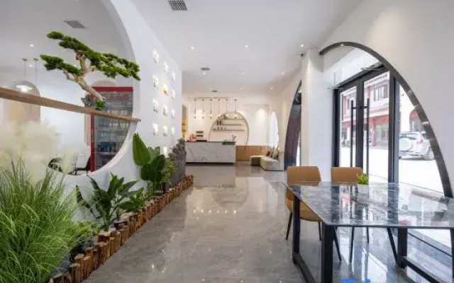 Nanyue Hengshan is a Post House (Nanyue Damiao Store)