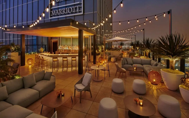 Moxy Downtown Los Angeles