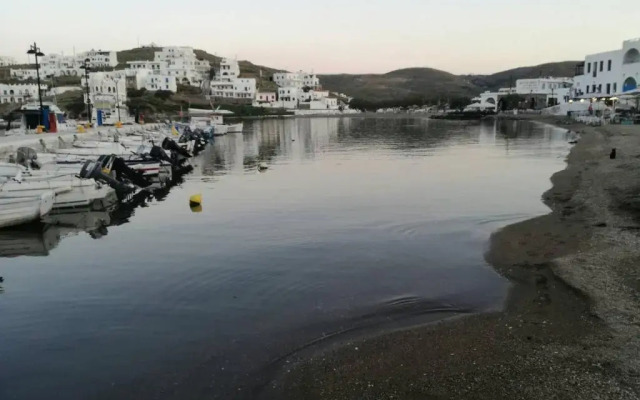 Enjoy Cyclades Apartments