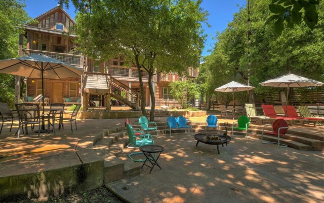 New Braunfels' #1 Getaway