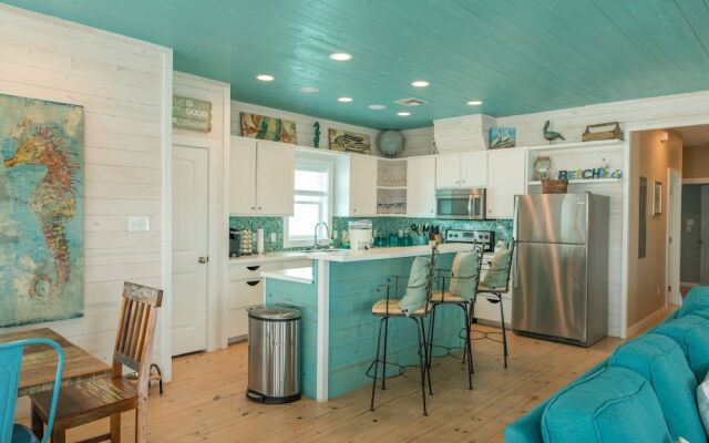 Beach Therapy 4 Bedroom Home