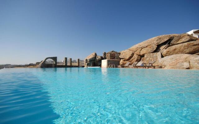 Nafsika 4Bedroom Sea View House