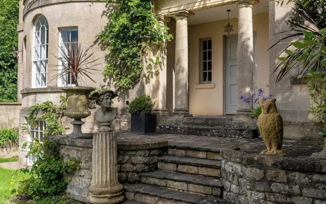 Somerset House - Charming Period 1BD