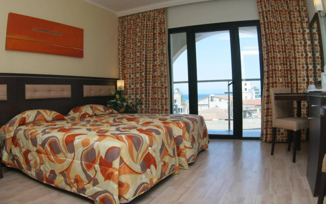 Livadhiotis City Hotel