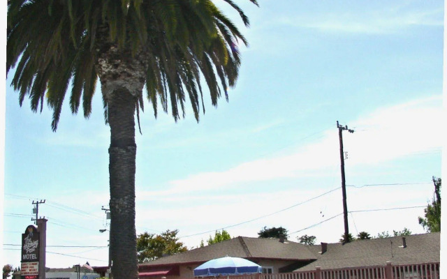 Hitching Post Studios Inn