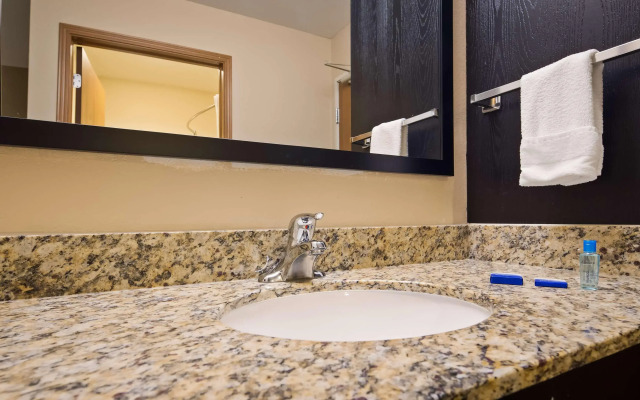 Best Western Lakewinds