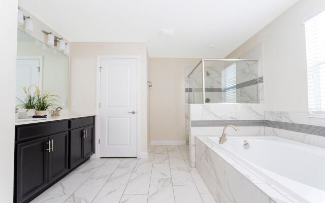 1520 FD 6BR Luxury Villa Pool Game Room