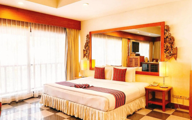 Birds and Bees Resort