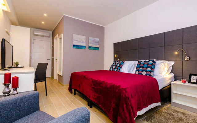 Rooms 4 U