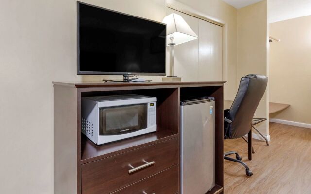 Econo Lodge Woodstock - Shenandoah Valley I-81