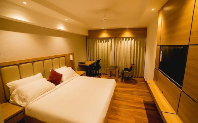 Emerald Clarks Inn Suite