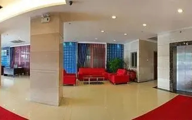 Home Inn Shenzhen Buji Street Changlong Metro Station