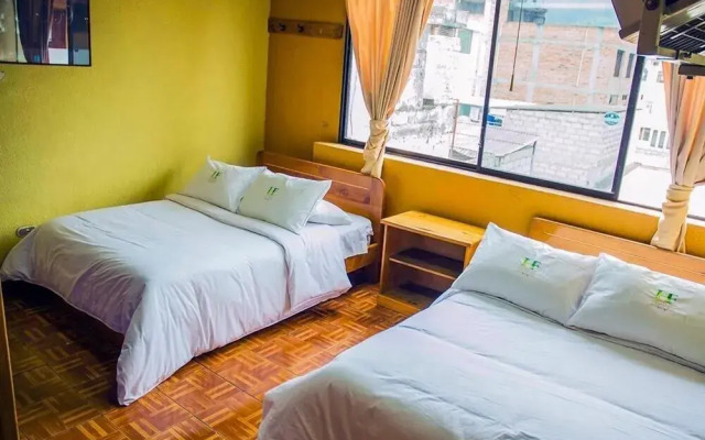 Hotel Flores Los Ponchos