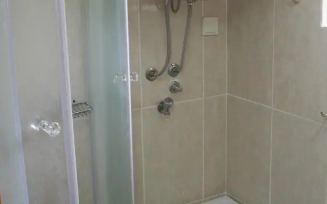 Studios Klementina Nikvalentin