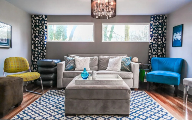 Modern Blue Ultra Chic Nashville Retreat