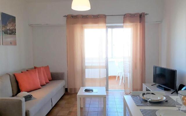 Torre 6- Vista Cidade, Aconchegante, 80mt Praia, Wifi