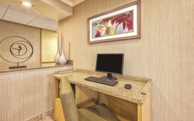 La Quinta Inn by Wyndham Toledo Perrysburg