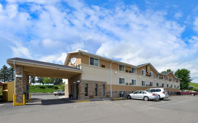 Super 8 by Wyndham Minot Airport