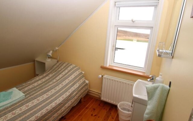 Guesthouse Steindórsstadir