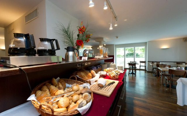 Apart-Hotel Zurich Airport