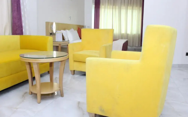 Paradisia Hotel