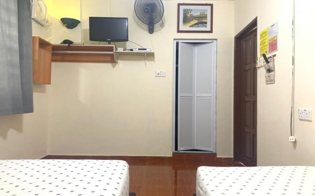 OYO 89928 Acf Guest House